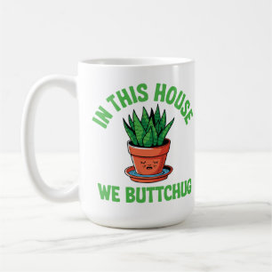 Taza De Café En Esta Casa Regamos desde Abajo – Humor Divertido