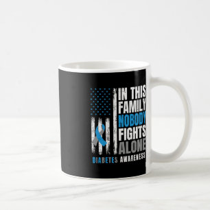 Taza De Café En esta familia nadie lucha solo contra el guerrer