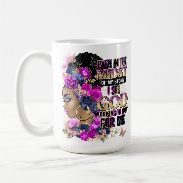 Taza De Café En la piel morena de la reina negra Melanina (Izquierda)