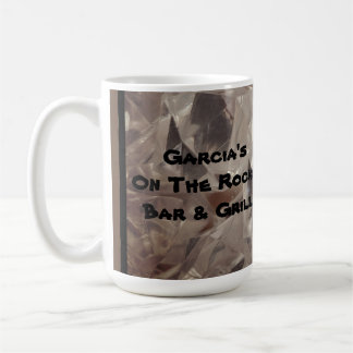 Taza De Café En Las Rocas
