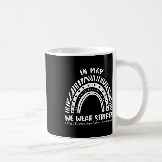 Taza De Café En Mayo Usamos Stripes Shirers Danlos Awarene (Derecha)