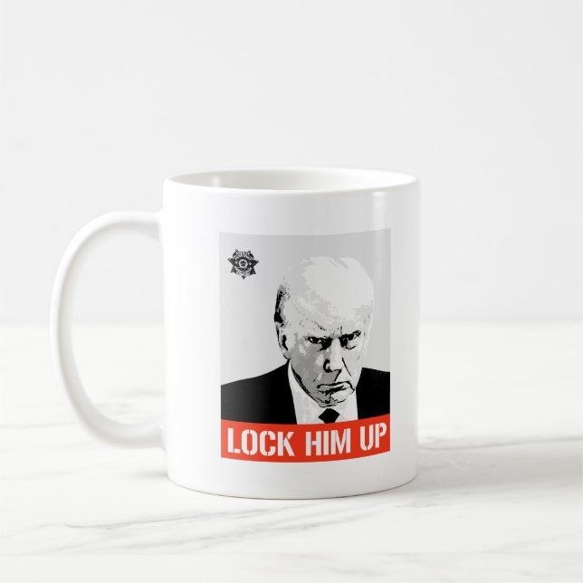 Taza De Café Enciéndalo: Trump Mugshot (Izquierda)
