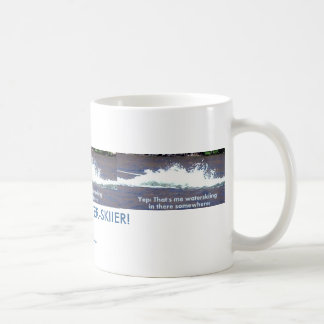 TAZA DE CAFÉ ENCUENTRE EL AGUA QUE FALTA SKIIER