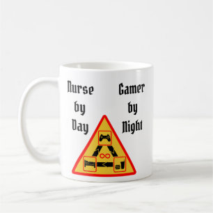 Taza De Café Enfermera de día, jugadora de noche