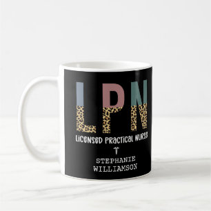 Taza De Café Enfermera práctica con licencia LPN personalizada