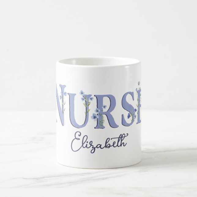 Taza De Café Enfermero de monograma floral de Bonito personaliz (Centro)