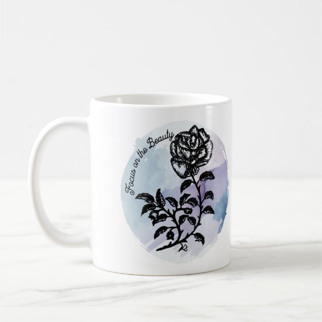 Taza De Café Enfoque en la pluma de belleza y el Rosa de tinta  (Izquierda)
