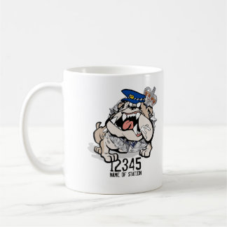 Taza de café enojada del perro de la policía del
