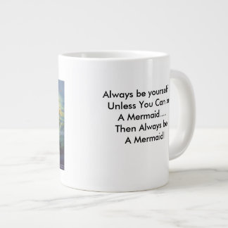 Taza de café enorme de la sirena