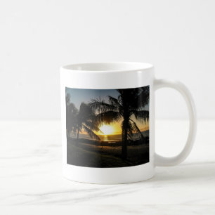 Taza De Café Ensenada de los tiburones de la puesta del sol de