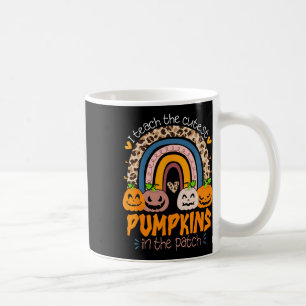 Taza De Café Enseño Las Calabazas Más Cuidadosas En El Té Retro