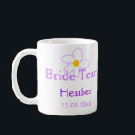 Taza De Café Equipo novia dama honor flor morada pastel boho<br><div class="desc">diseño</div>
