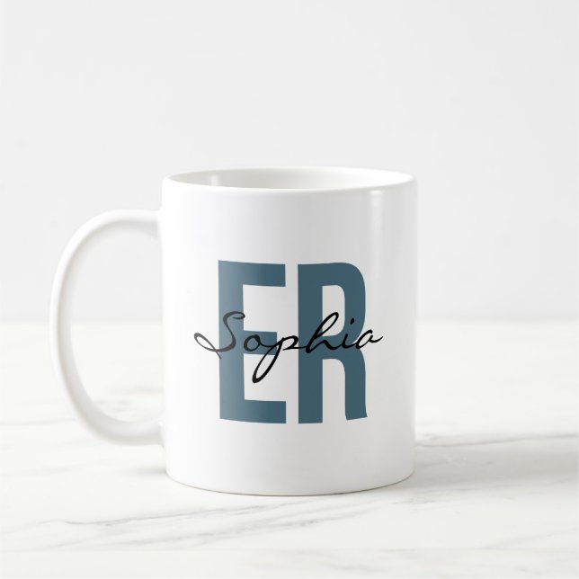 Taza De Café ER Nurse Personalized Name Bold Typography (Izquierda)