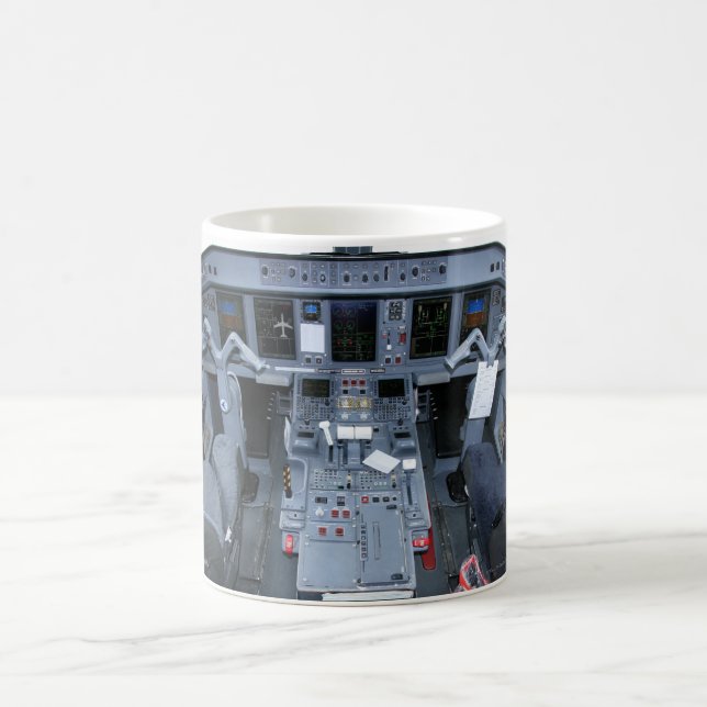 Taza De Café ERJ 175 Cockpit Mug (Centro)
