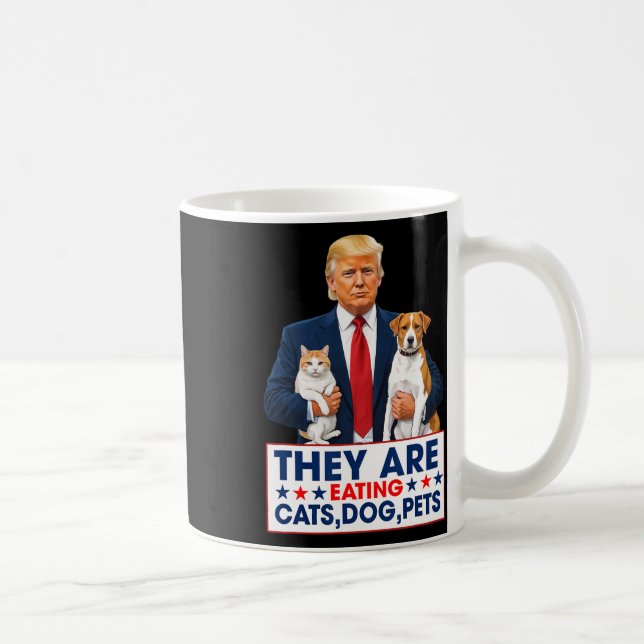 Taza De Café Es Divertido Que Están Comiendo A Los Perros, Los  (Derecha)