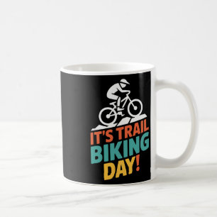 Taza De Café Es el día del ciclismo de sendero Ciclista de bici