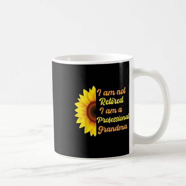 Taza De Café Es Gracioso Que No Me Retiro Como Abuela Profesion (Derecha)
