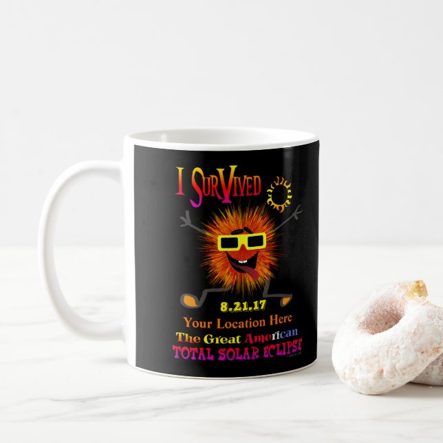 Taza De Café Es Gracioso Que Sobreviviera El Gran Eclipse Solar (Con donut)