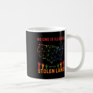 Taza De Café Es Ilegal En Este Pegatina De Tierras Robadas