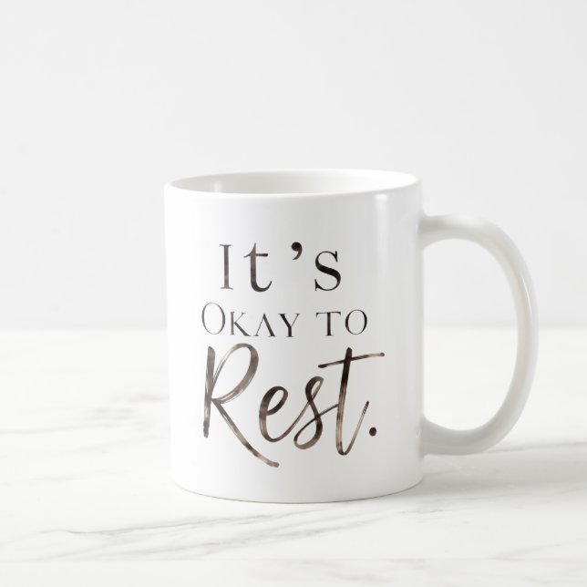 Taza de café Es Okay Descansar (Derecha)