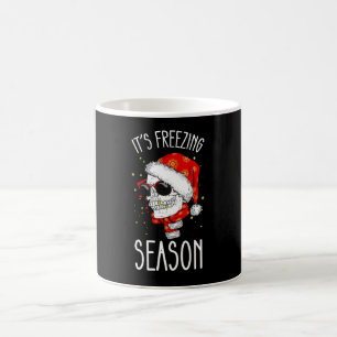 Taza De Café Es temporada de congelamiento Invierno Nieve Fiest
