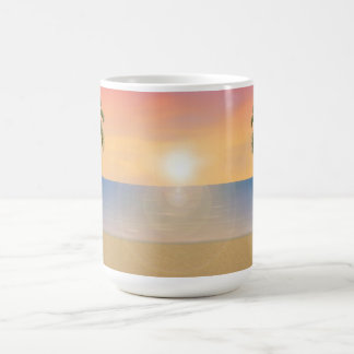 Taza De Café Escena de la puesta del sol/de la playa de la