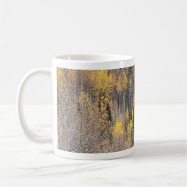 Taza De Café Escena natural de follaje otoñal con tonos cálidos