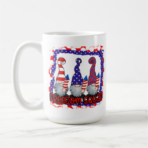 Taza De Café Escuadrón de la Libertad 4 de Julio Gnomes