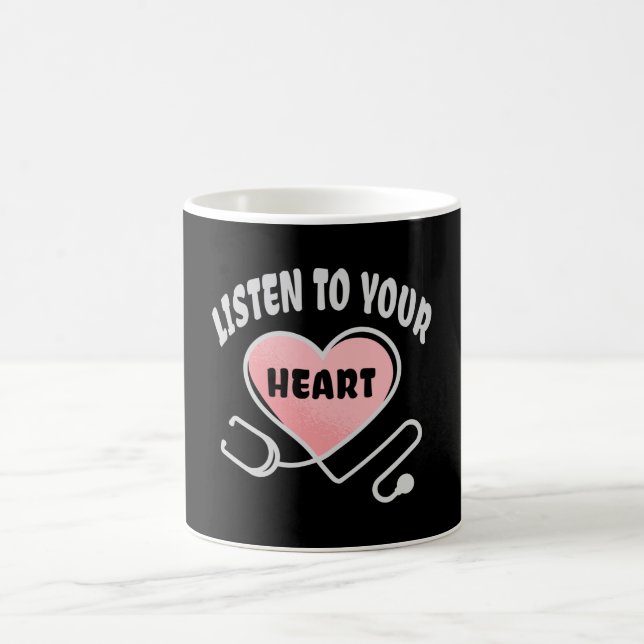 Taza De Café Escuche su estetoscopio cardíaco (Centro)