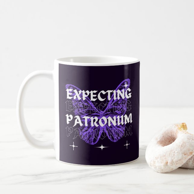 Taza De Café Esperando regalo de mamá de mariposa con patrono d (Con donut)