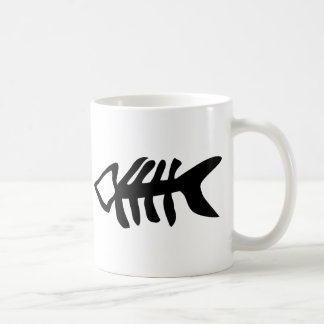 Taza De Café espinas de pez negras de los pescados