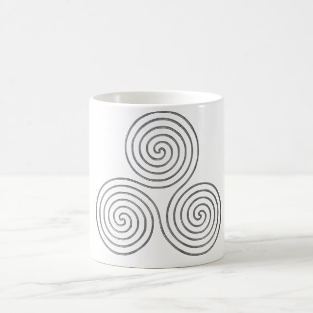 Taza De Café espiral triple celta - plata antigua de OneLine (Centro)