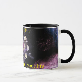 Taza de café espiritual con fases lunares celestes