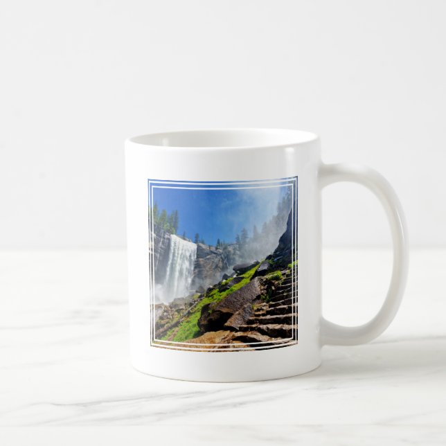 Taza De Café Espray pesado desde vernal | Parque nacional Yosem (Derecha)
