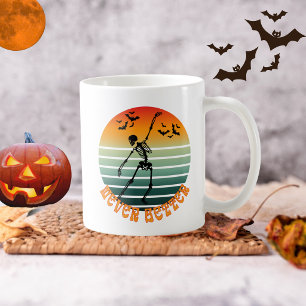 Taza De Café esqueleto bailando en Halloween nunca mejor puesta