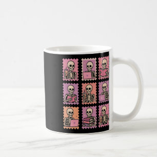 Taza De Café Esqueleto de Halloween sosteniendo el café Estampi