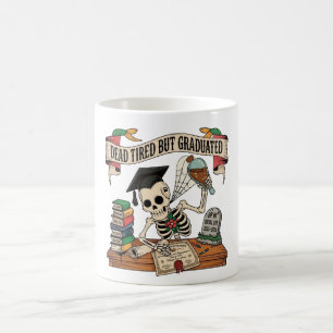 Taza De Café Esqueleto Divertido de Graduación 2026 – Muerto de