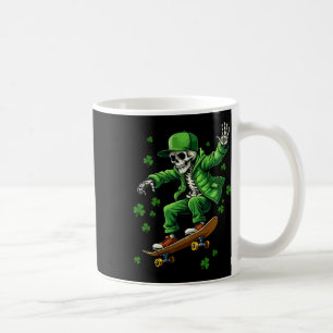 Taza De Café Esqueleto Irlandés En Monopatín Divertido Día De S