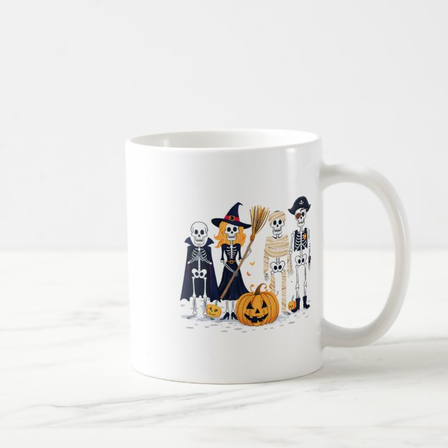 Taza De Café Esqueletos Y Amigos En Los Disfraces Caen En El Sa (Derecha)
