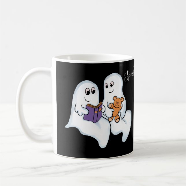 Taza De Café Esquiadores cortos leyendo juntos en Halloween (Izquierda)