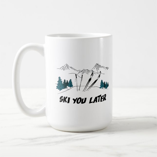 Taza De Café Esquiar Más Tarde En Escena De Invierno De La Esta (Izquierda)