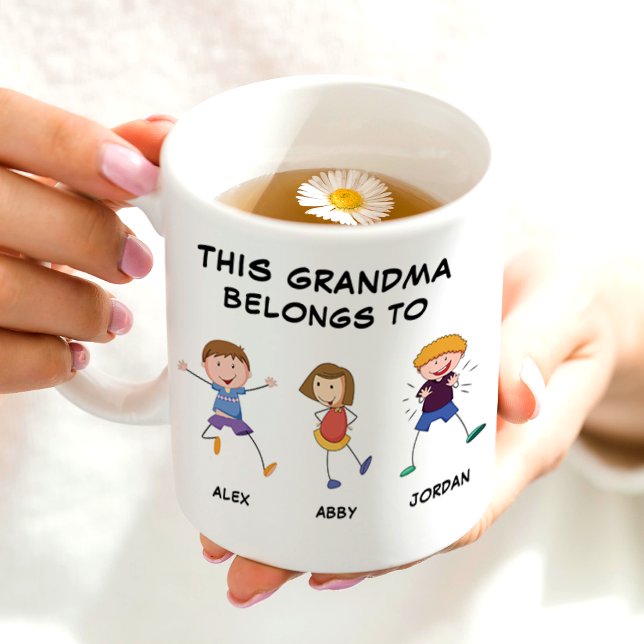 Taza De Café Esta Abuela Pertenece A 3 Niños Nombres Graciosos (Subido por el creador)