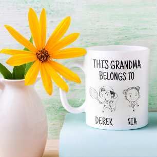 Taza De Café Esta abuela pertenece a   Gracioso Mug Regalo