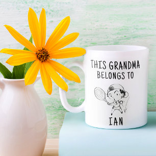 Taza De Café Esta abuela pertenece a   Gracioso regalo Café Mug