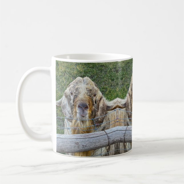 Taza De Café Esta cabra de granja amigable te está mirando. (Izquierda)