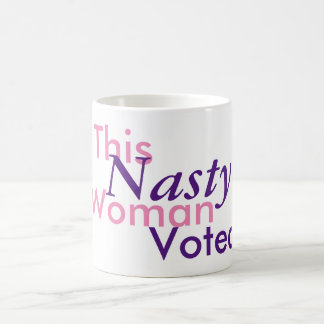 Taza De Café Esta mujer desagradable votada. Hillary 2016