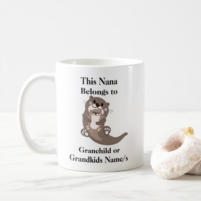 Taza De Café Esta Nana pertenece a... Mug personalizable (Con donut)