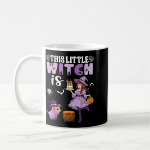 Taza De Café Esta pequeña bruja cumple 18 años Cumpleaños