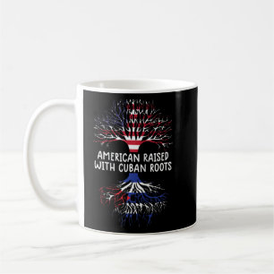 Taza De Café Estadounidense alzado con raíces cubanas Bandera d