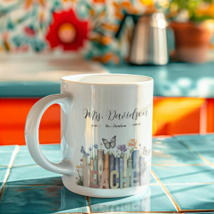 Taza De Café Estante de libros arcoíris lindo y monograma de ma